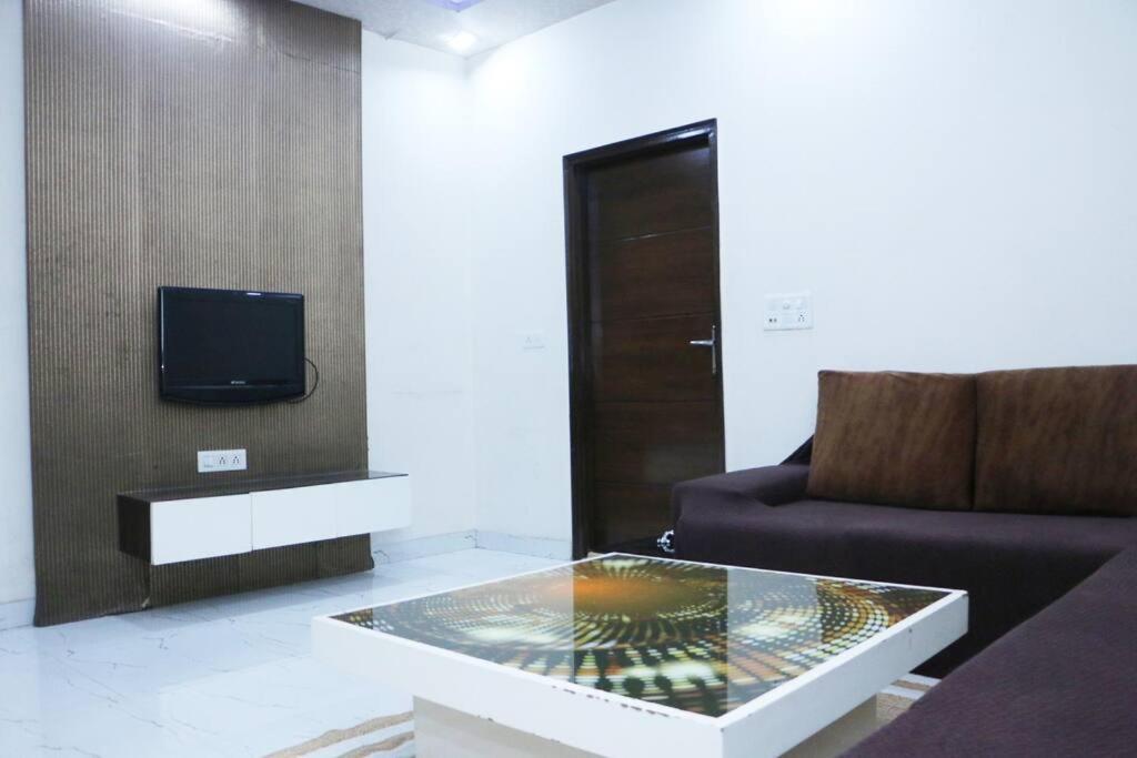 Purple Haze By - Bellus Living * New Delhi